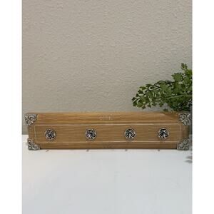 Vtg Fleur De Lis Light Wood Grain Look Wall Key Holder 4 Metal Hooks Plaster